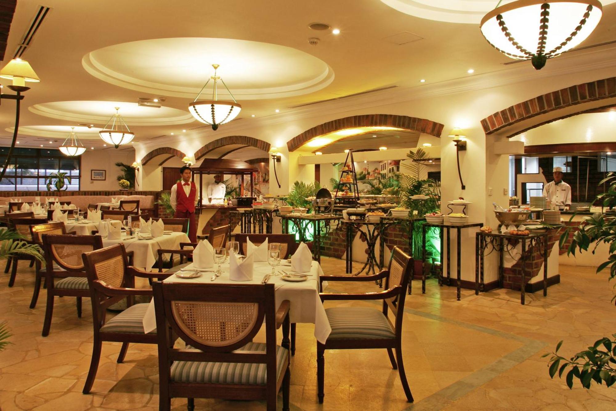 Sunway Hotel Пномпень Ресторан фото