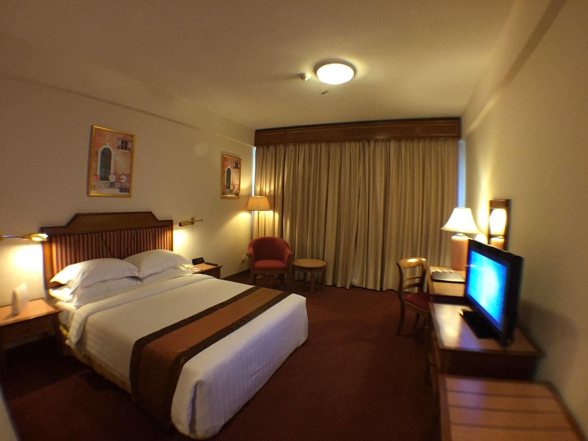 Sunway Hotel Пномпень Экстерьер фото